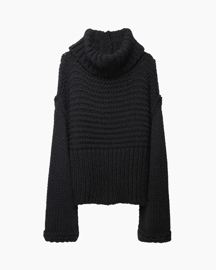 Gaja Turtleneck