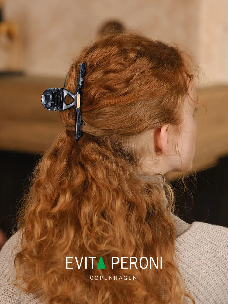 Livia Large Hair Claw
