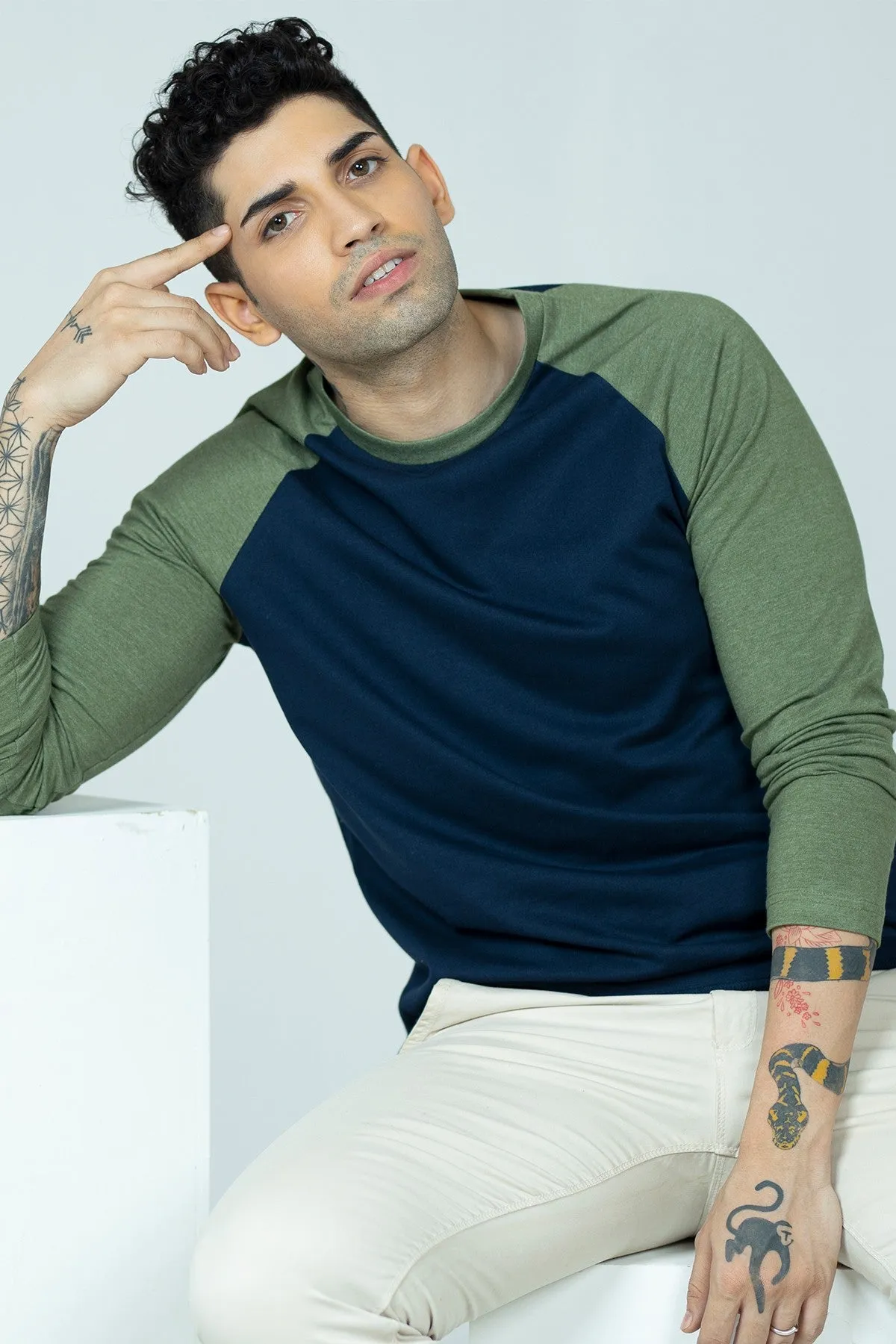 Navy Blue Raglan T-Shirt - W21 - MT0131R