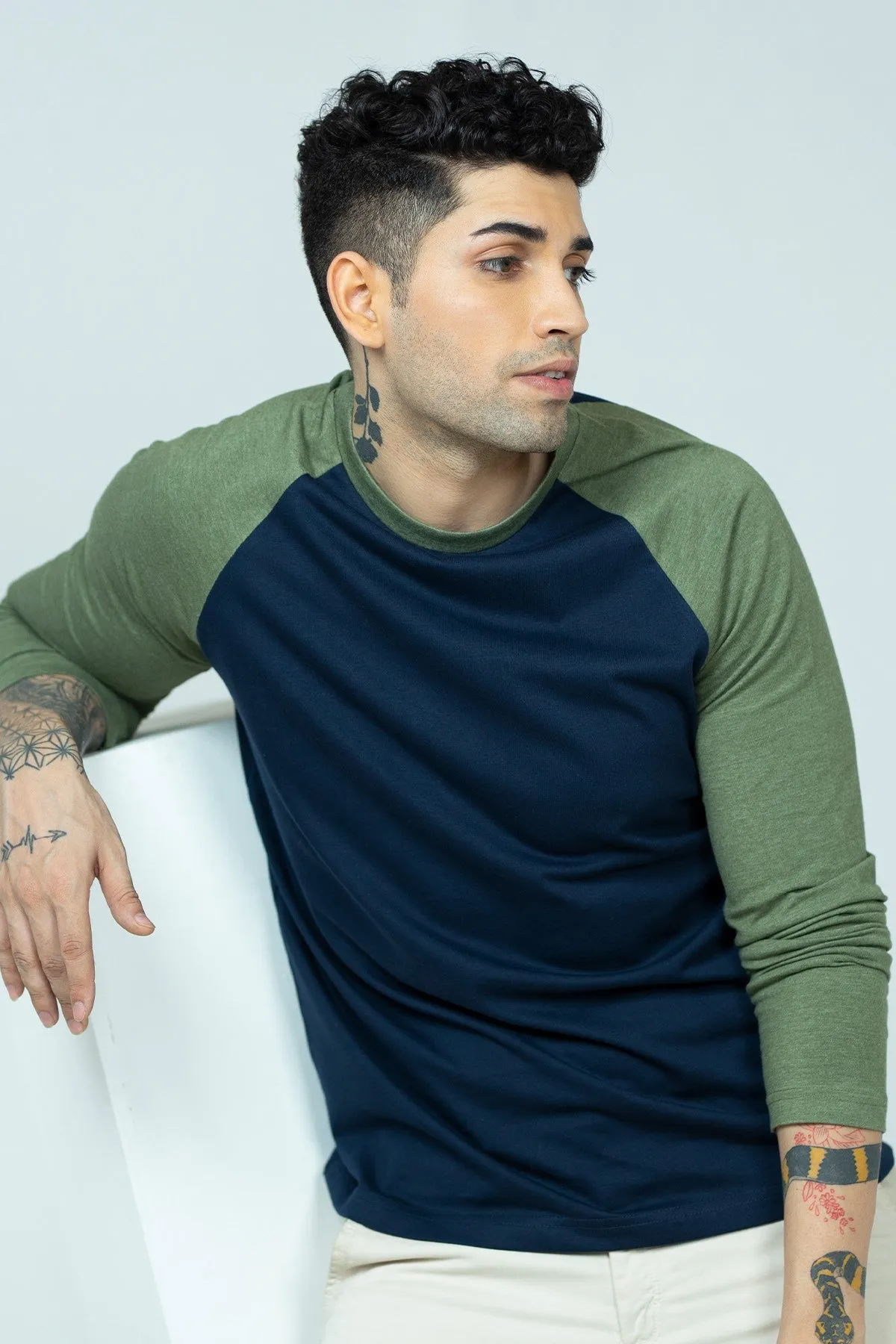 Navy Blue Raglan T-Shirt - W21 - MT0131R