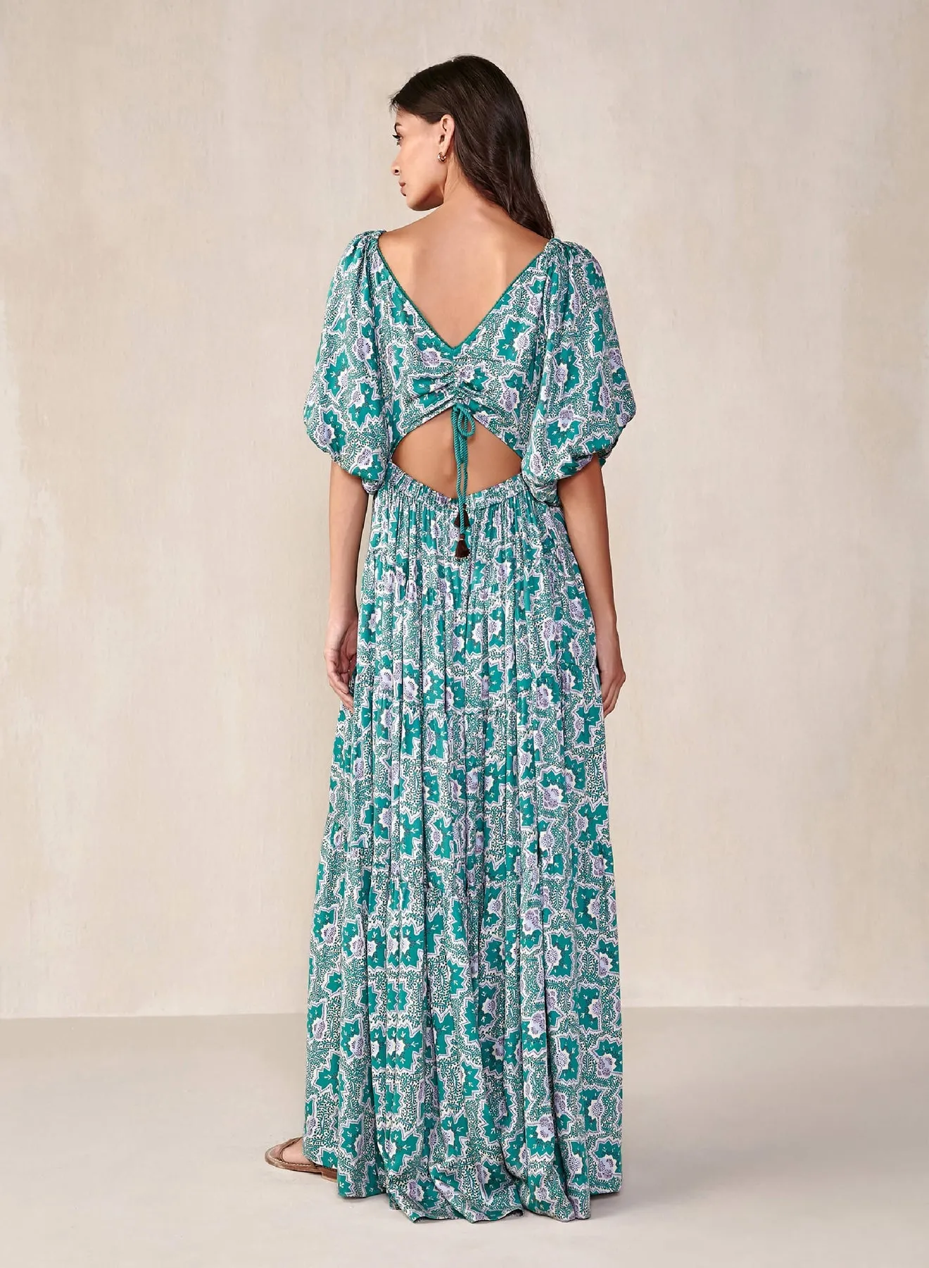 Omika Ila Maxi