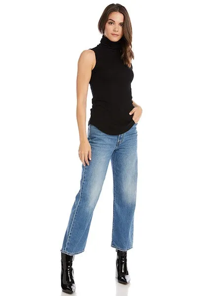 SLEEVELESS TURTLENECK
