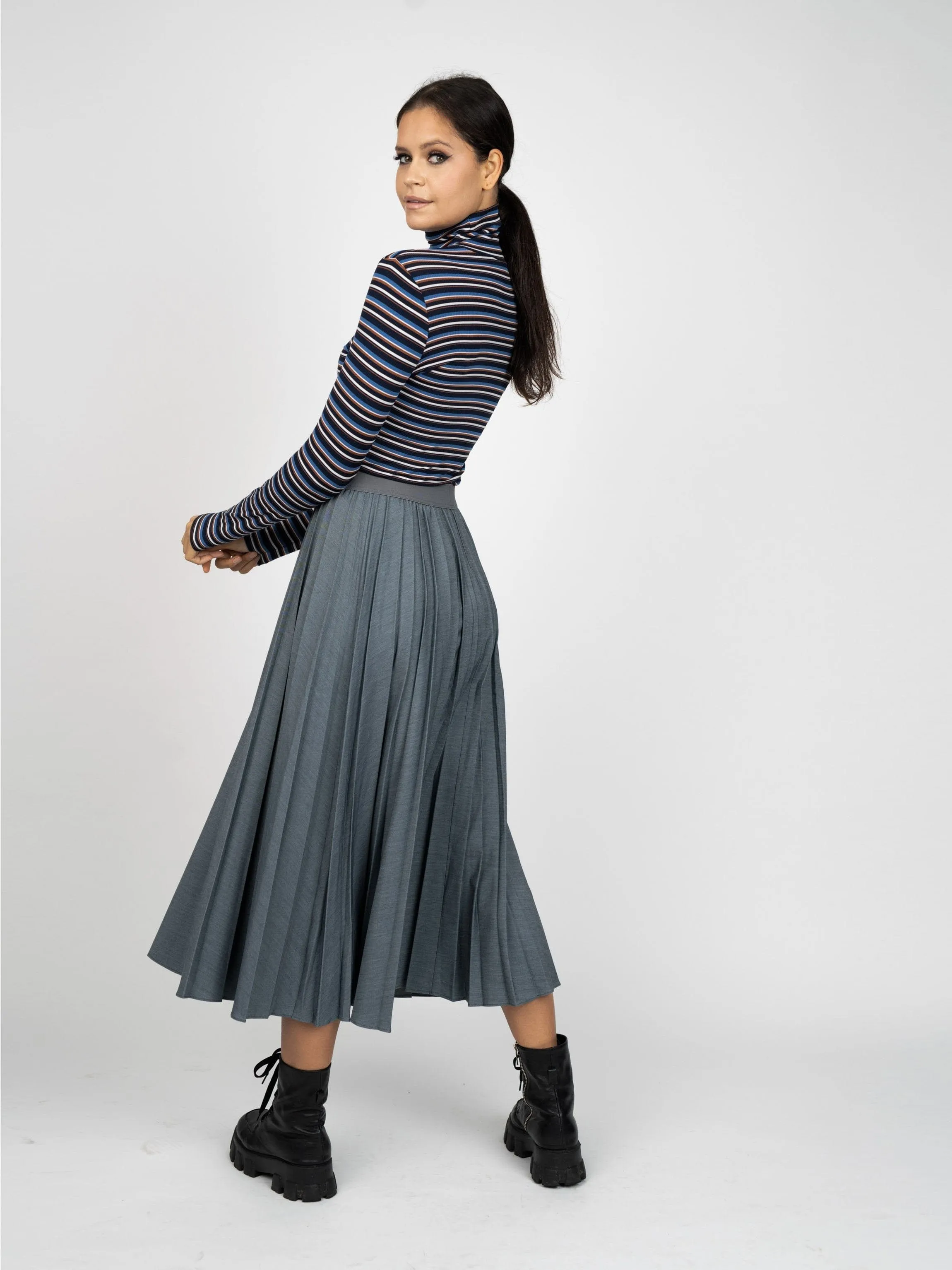 STRIPE RIBBED TURTLENECK-BLUE STRIPE