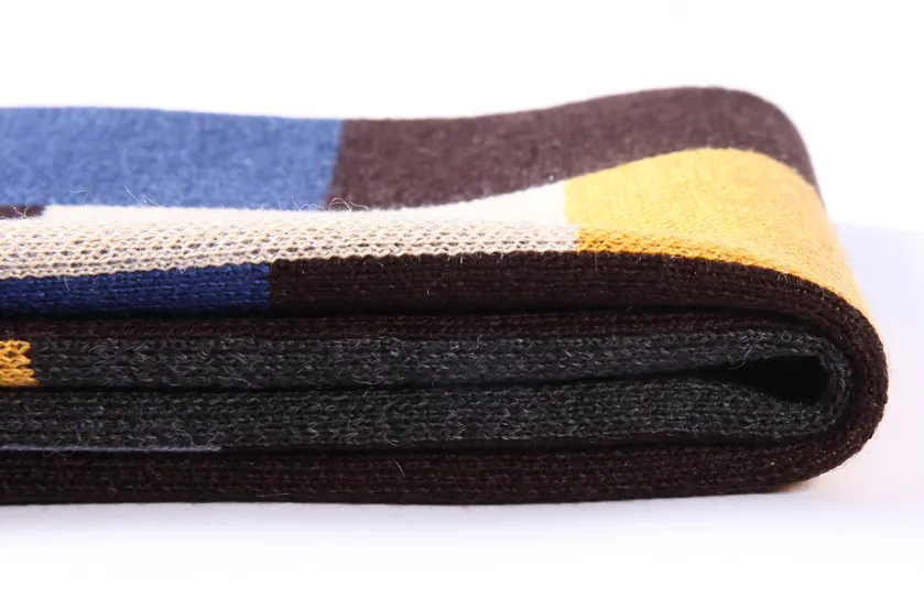 Stylish Winter Plaid Scarf For Men