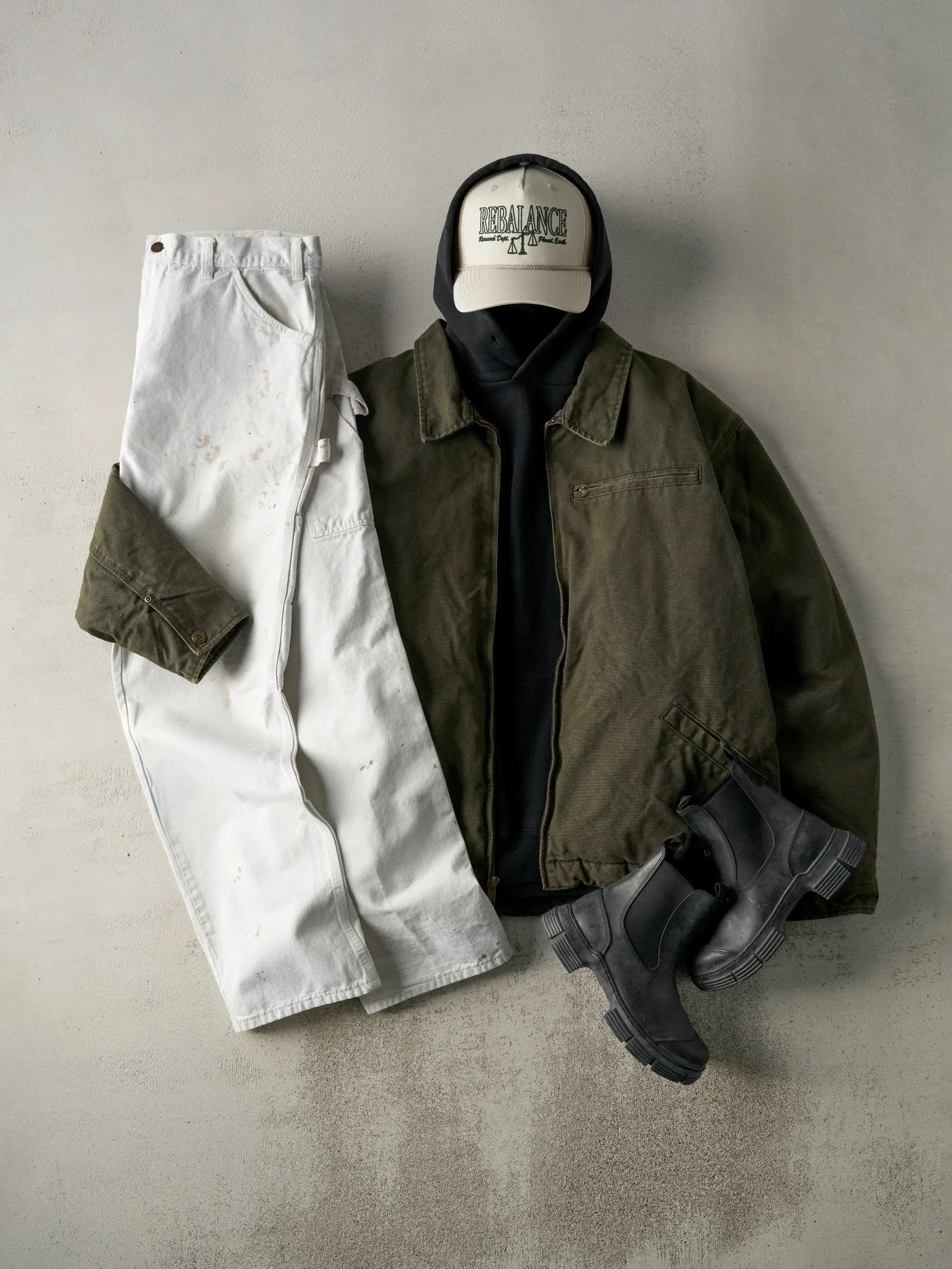 Vintage Y2K Green Embroidered Cabela's Sherpa Lined Workwear Jacket (L)